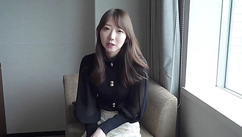 Uncensored] First-class Beauty Advisor - Teaser Video